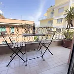 Lightsome And Large Family Apartment