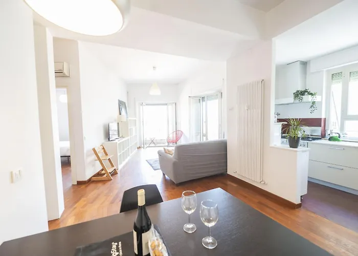 Lightsome And Large Family Apartment