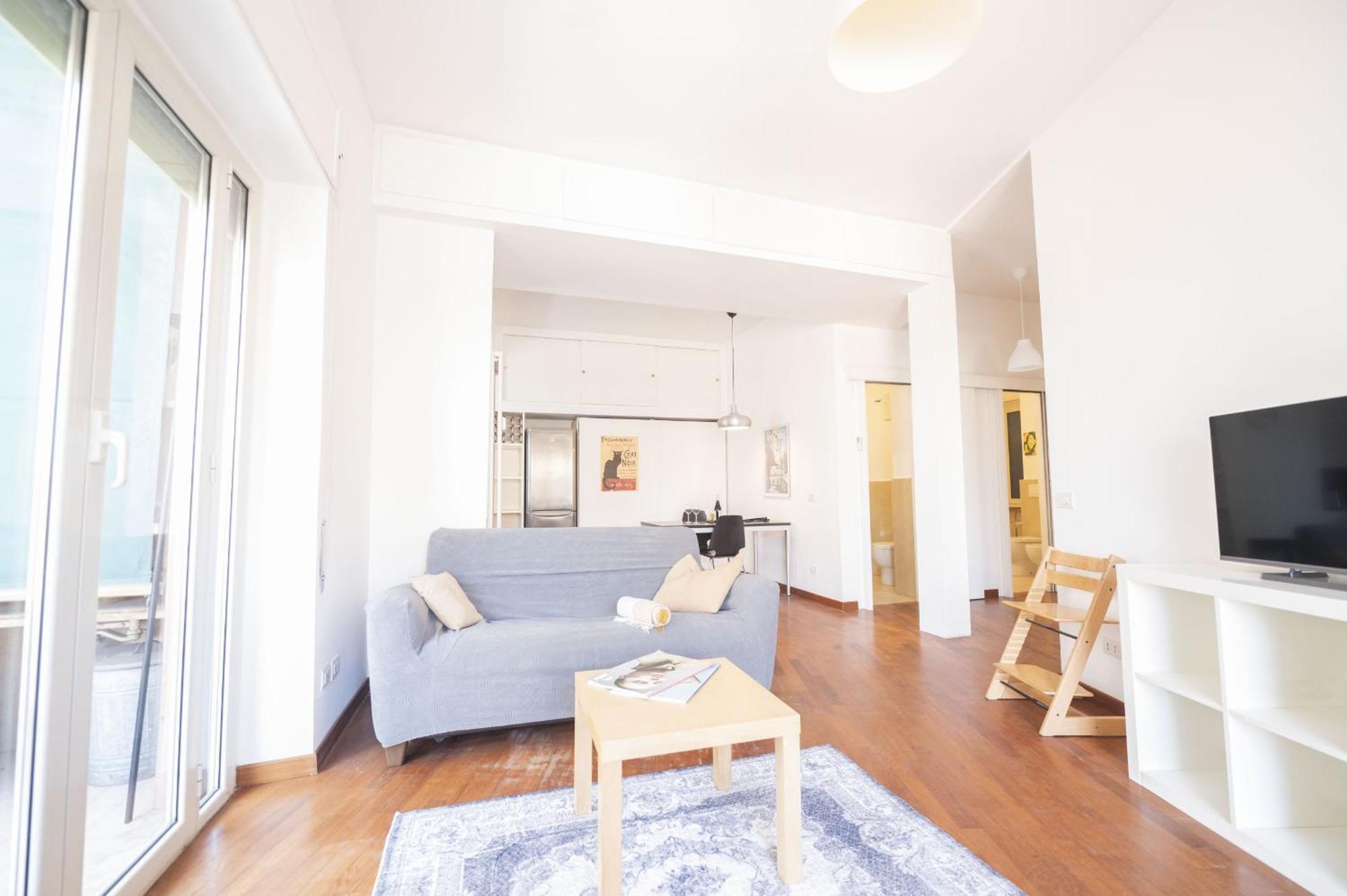 Lightsome And Large Family Apartment Rom